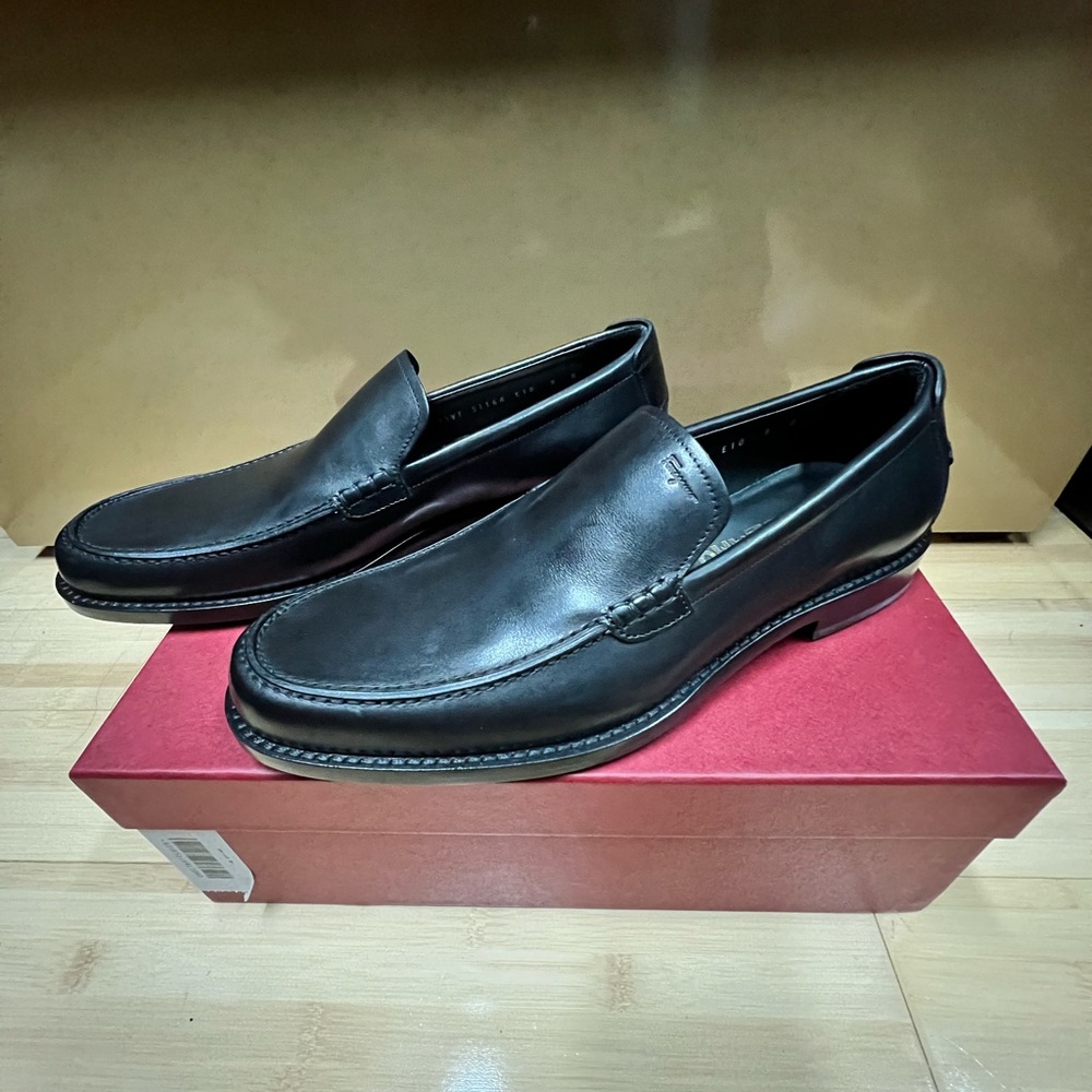 Salvatore Ferragamo Men”s Shoes Size 9